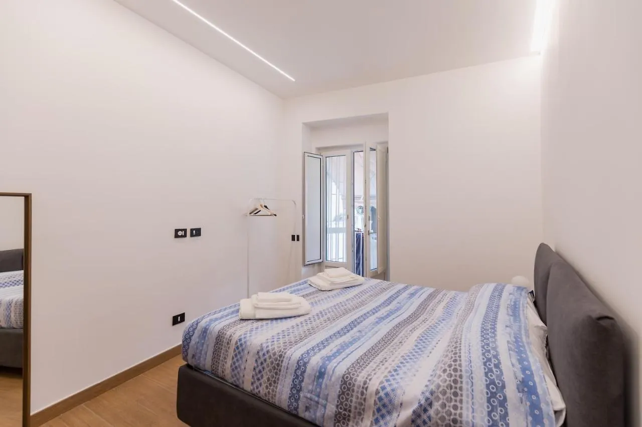 Апартаменты Exclusive Parking Flat X 4 Near Metro 1 Salvator Rosa Неаполь Италия