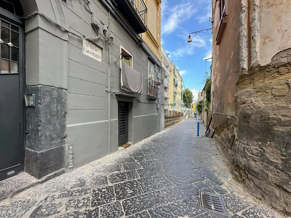 Exclusive Parking Flat X 4 Near Metro 1 Salvator Rosa Appartement Napels