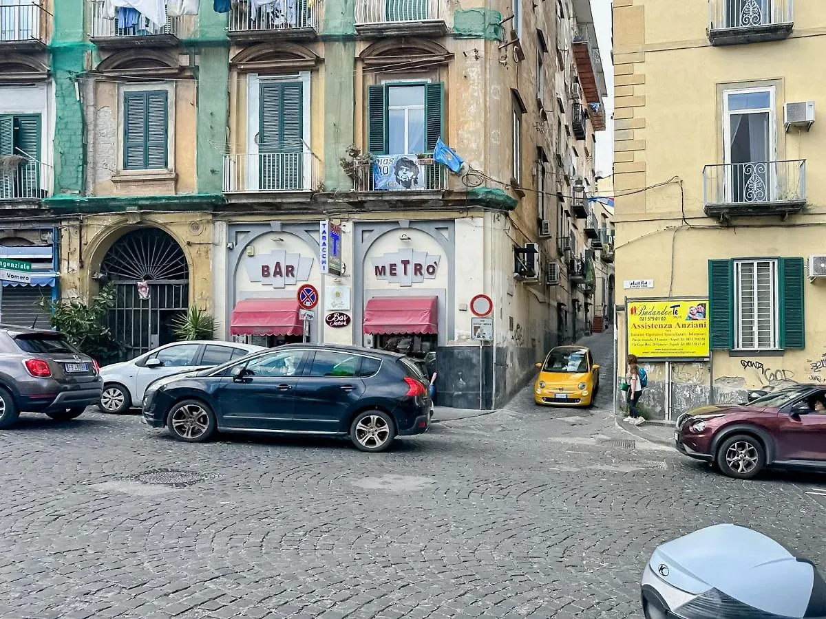 Exclusive Parking Flat X 4 Near Metro 1 Salvator Rosa Appartement Napels