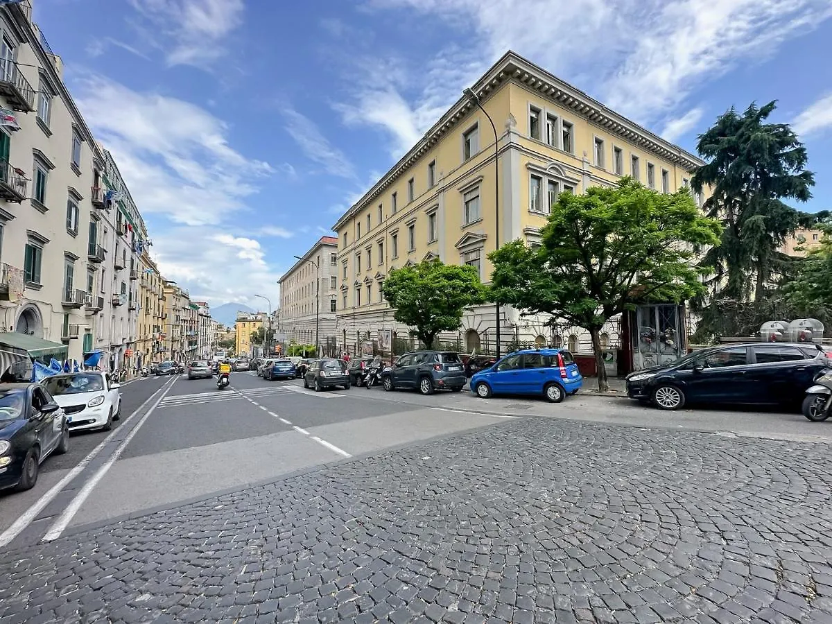 Exclusive Parking Flat X 4 Near Metro 1 Salvator Rosa Appartement Napels