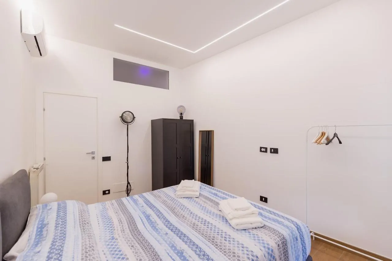 Ferienwohnung Exclusive Parking Flat X 4 Near Metro 1 Salvator Rosa Neapel Apartment