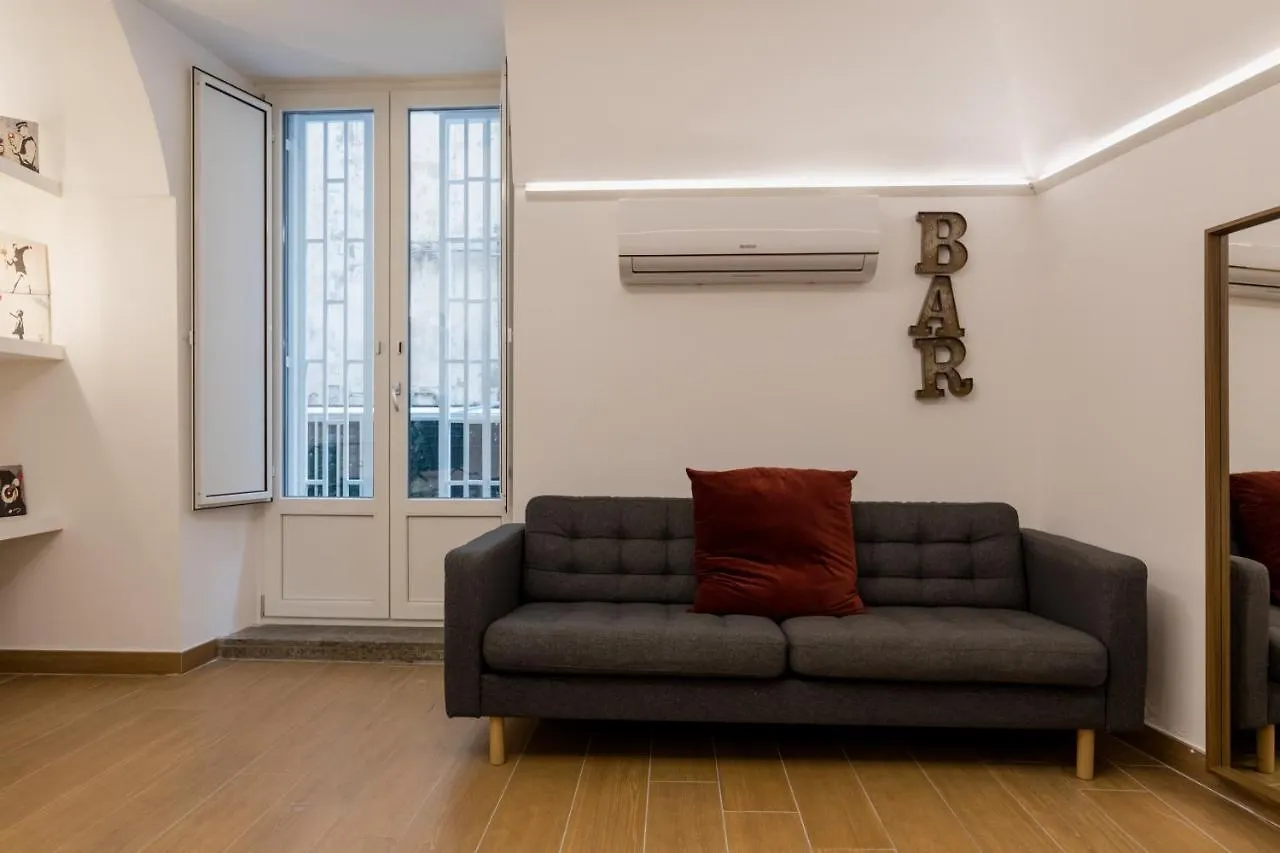 Apartment Ferienwohnung Exclusive Parking Flat X 4 Near Metro 1 Salvator Rosa Neapel