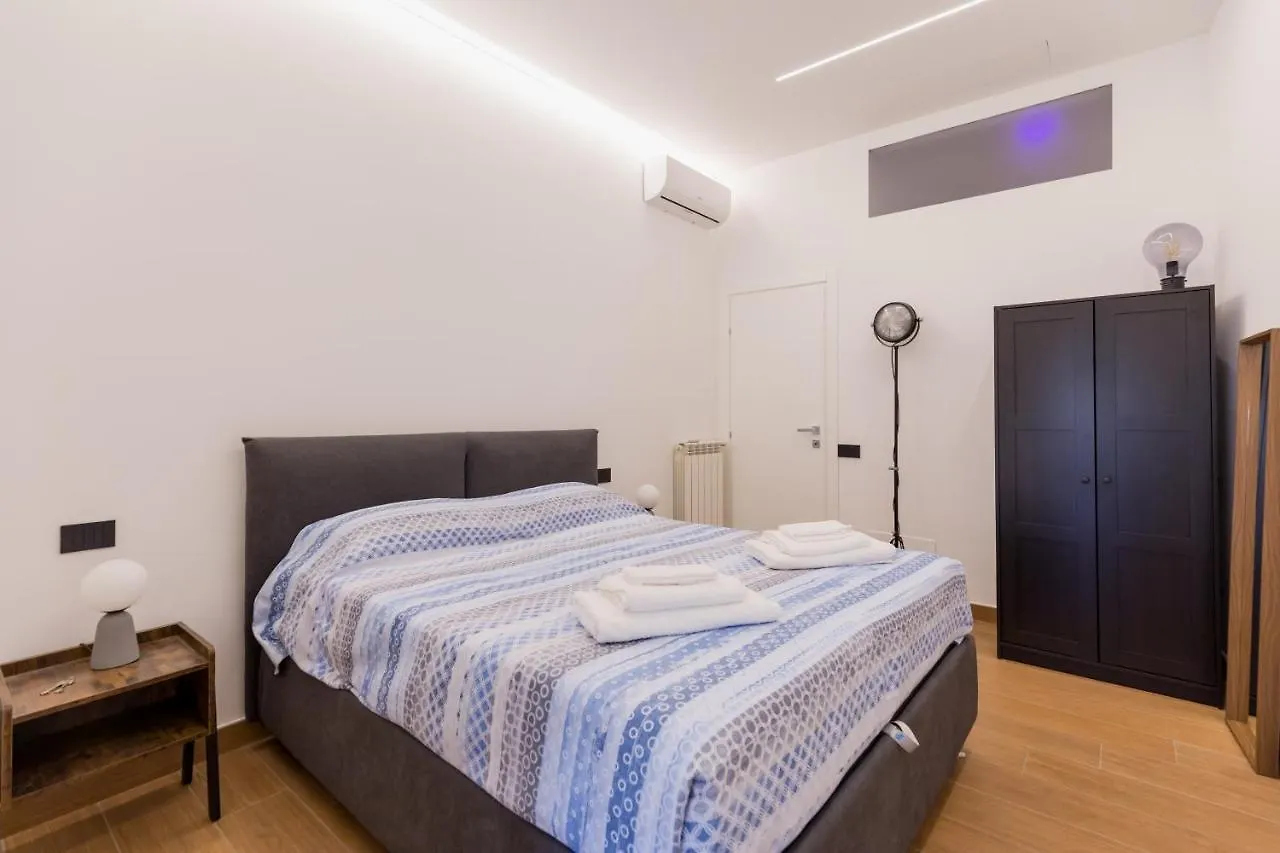 Ferienwohnung Exclusive Parking Flat X 4 Near Metro 1 Salvator Rosa Neapel Apartment