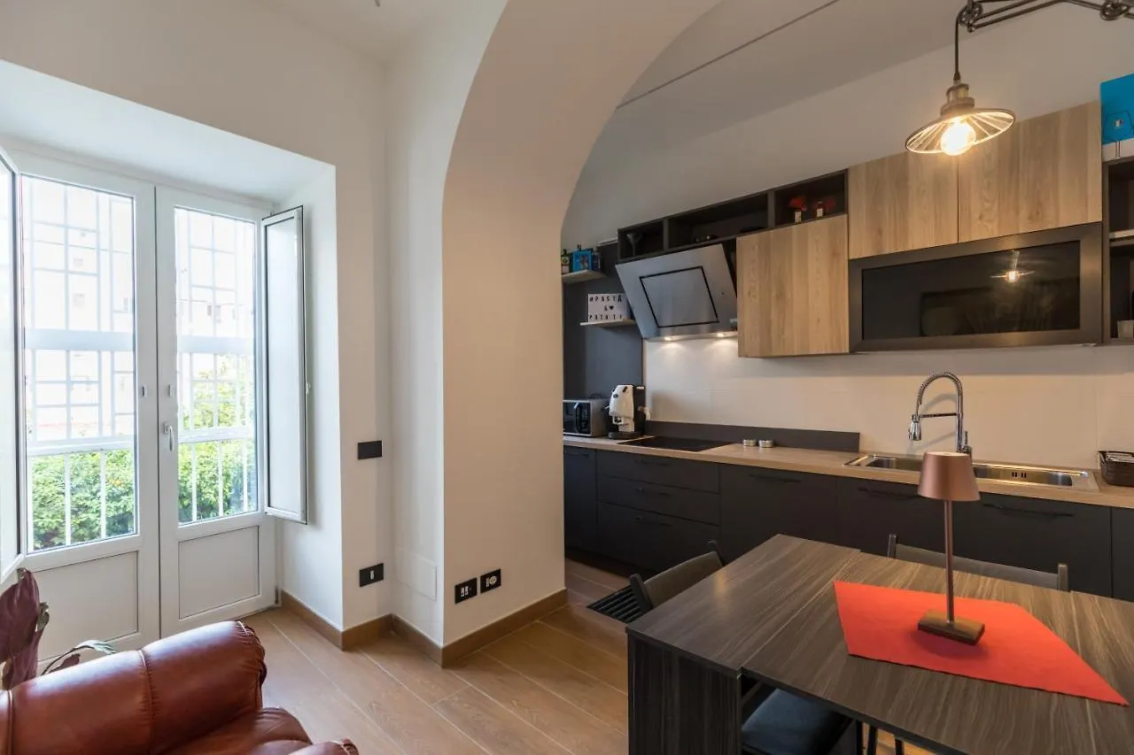 Apartment Ferienwohnung Exclusive Parking Flat X 4 Near Metro 1 Salvator Rosa Neapel